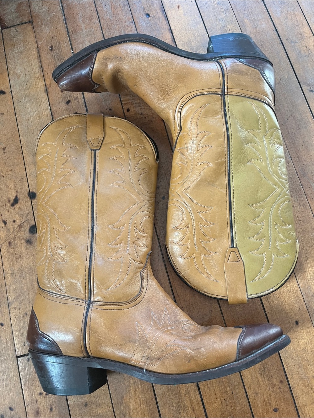 Vintage Wrangler Leather2 tone brown Cowboy Boots